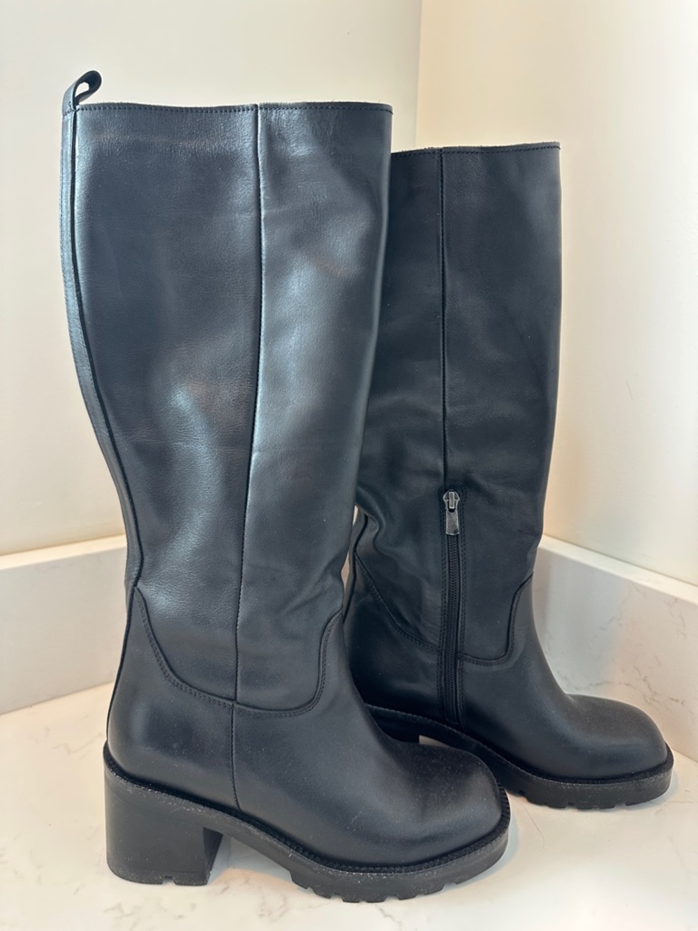 STEVE MADDEN Black Knee-High Leather Boots